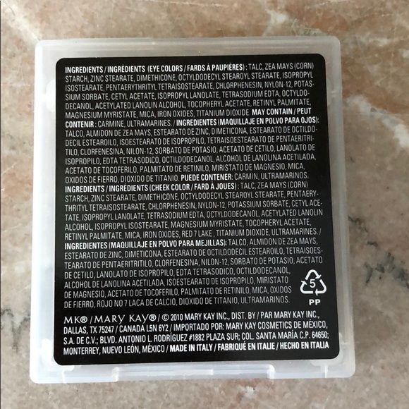 NIB Mary Kay Splendid Filigree Eye & Cheek Powder - Picture 3 of 3